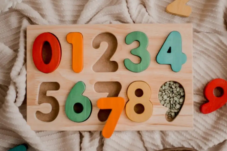 Wooden Numbers Puzzle